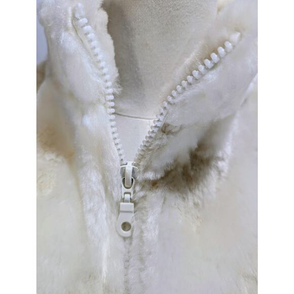 Coldwater Creek Faux Fur Zip Vest Embossed Leaf Cream Made in USA Size S - Picture 7 of 8